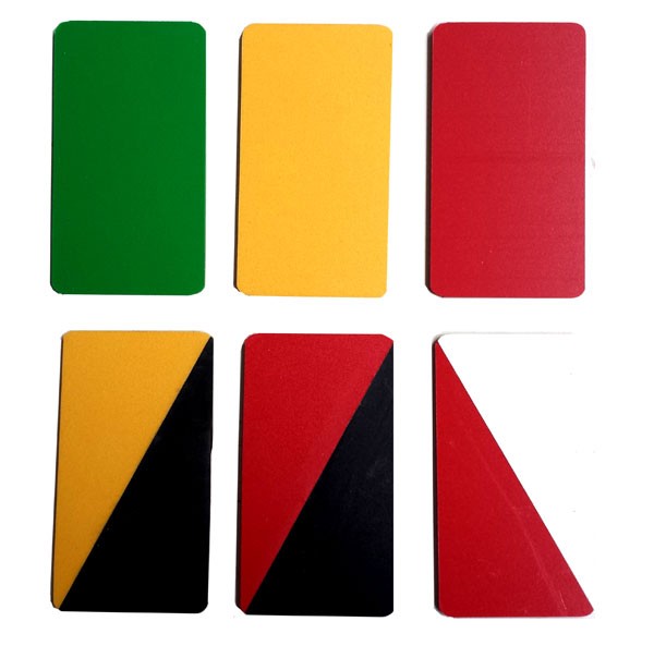 Dommerkort i hardplast i nettbutikken