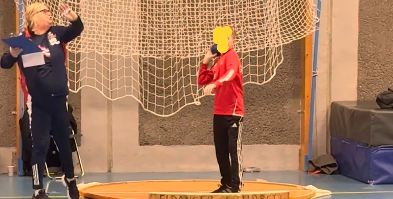 foto otto gullesen funksjo&aelig;r lill berit med sladdet hode.PNG