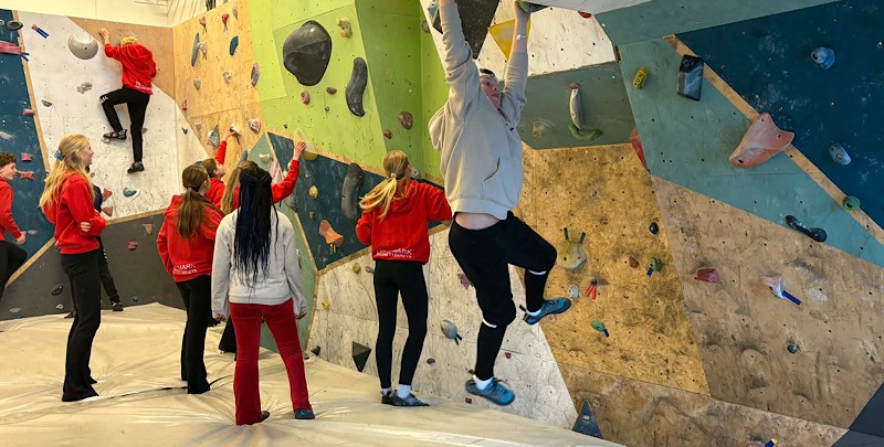 her er de i gang foto iben forside.jpg