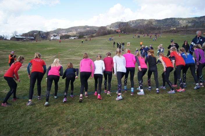 Vårstafetter og KM terrengløp