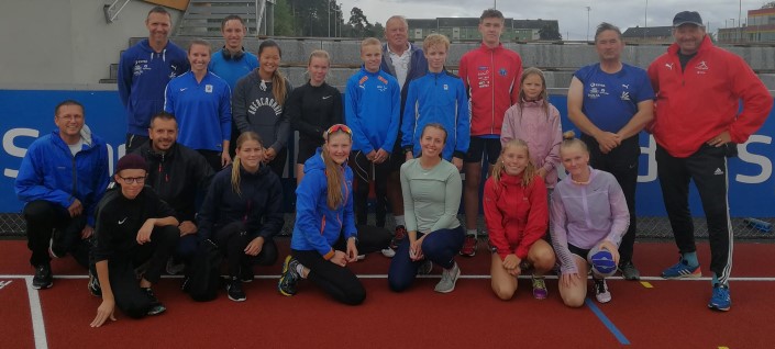 Fornøyde deltakere på allsidighetssamling