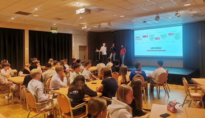 ungdomskomiteeen foredrag foto dag forside.jpg